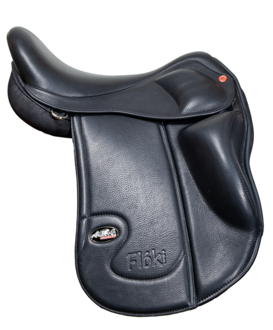 Karlslund Sattel Flóki, Latex