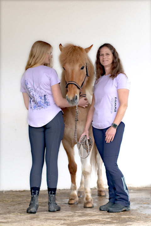 IS Knapar Lúpína - feminines Damenshirt in Kooperation mit Equisigned