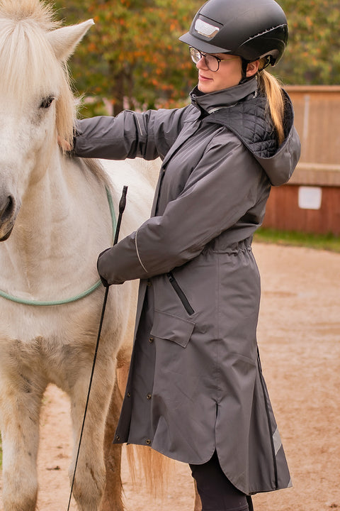 Is Knapar Frakki Reitmantel, wasserdicht