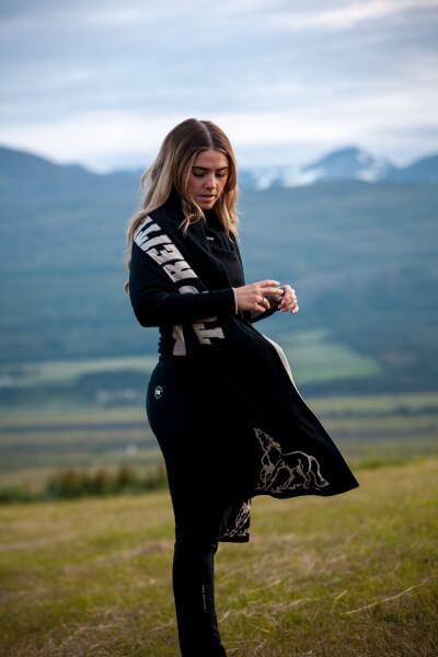 Top Reiter Schal "HLÝJA", schwarz